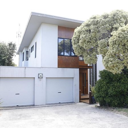 Beachside Entertainer Apartment Apollo Bay Exterior photo